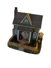 1999 International Resources 3” Tall Resin “Hillside Farm” House Miniature picture