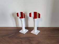 2x Red & White Small AIRPORT RADAR TOWERS Aircraft Building Models 1:200 Scale picture