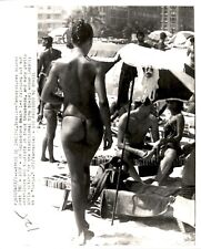 LD347 1983 UPI Wire Photo HOT BIKINI BABE COPACABANA BEACH RIO DE JANEIRO BRAZIL picture