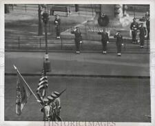 1947 Press Photo Color Guard at Eternal Light World War I Monument in New York picture