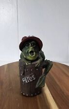 Vintage 90s Pete Apsit Frog in Bonnet sitting on a bucket of flies See Pics picture