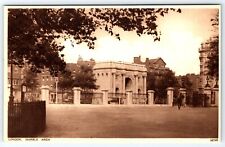 View of the Marble Arch in London England Early Postcard picture