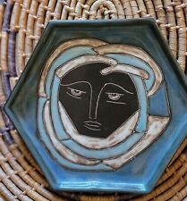 Rare Vintage Mara Mexico Stoneware Pottery Ceramic Hexigon Art Plate..stunning picture