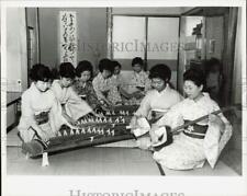 1967 Press Photo Women perform at ceremony wearing kimonos in Japan - kfa28141 picture