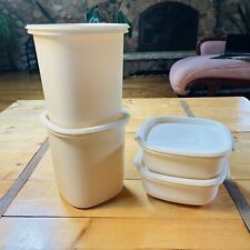 Lot Of 4 rubbermaid Storage Containers 2  12 Cup 2839 ML Almond Square 2 #6 picture