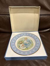 Avon Collectibles Plate January 1974 7 3/4