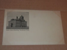 POCAHONTAS IOWA - 1901-1907 ERA UNUSED POSTCARD - PUBLIC SCHOOL BUILDING picture