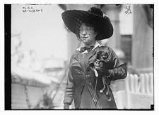 Olga Isabella Nethersole,1867-1951,Actress,Theatre Producer,wartime nurse,dog picture