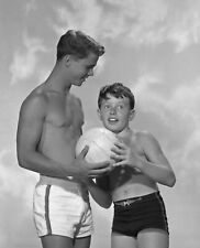 JERRY MATHERS TONY DOW 8X10 GLOSSY PHOTO IMAGE #3 picture