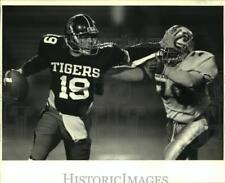 1987 Press Photo David Farragut, Holy Cross Football Quarterback at Shaw Game picture