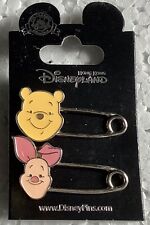 HKDL Hong Kong Disney Disneyland Pin Winnie Pooh Piglet Diaper Clothes Pegs x 2 picture