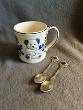 1984 Joa DAIC Teddy Bear Delft Blue Mug vintage Hand painted + 2 windmill spoons picture