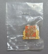 LMH Pinback Pin HOME DEPOT Employee 10 YEARS SERVICE Award Recognition Achievem picture
