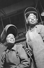 1943 African American Female Welders, Connecticut Old Photo 11