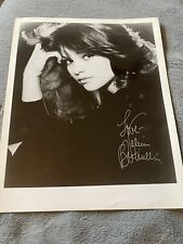 Vintage Valerie Bertinelli Signed Picture Promotional Head Shot - Real Auto picture