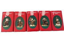 Santa's Of The Nations Set Of 5 Hand Painted Porcelain Figurines - NEW picture