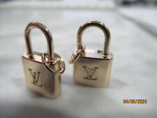 LOUIS VUITTON LV  2 ZIPPER PULL CHARM soft GOLD tone metal lock, 20X12mm picture