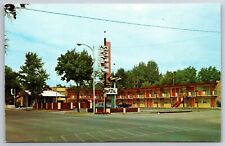 Mountain Home Idaho~Towne Center Motel~Roadside~1960s Postcard picture