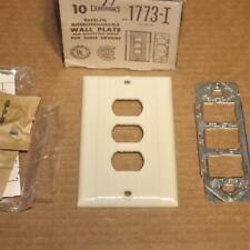 One NOS Leviton Bakelite Interchangeable Wall Plate Despard Ivory Ribbed Triple picture