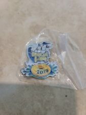 Six Flags Great Adventure 2019 Member Hurricane Harbor Pin NEW picture
