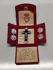 Vintage MY GUARDIAN Miniature Prayer Book STE. ANNE DE BEAUPRE Crucifix Catholic picture
