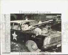 1965 Press Photo Sheriff's car damaged by rioters in Geneva On The Lake, Ohio picture
