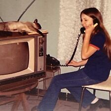 U8 Photograph Girl Talking On Corded Phone Siamese Cat Sleeping On Old TV picture