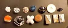 14 ASSORTED COLLECTIBLE UNIQUE DESIGNER VINTAGE BUTTONS ASSORTED SIZES picture