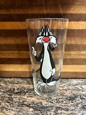 Looney Tune Glasses 1973 and 1976 picture