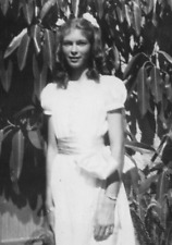 4M Photograph Young Woman White Dress Portrait 1930-40's picture