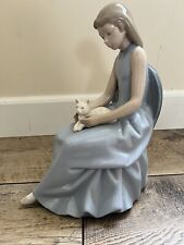 Vintage Lladró Nao Seated Girl with Cat Figurine Porcelain - Spain Daisa 1980 picture