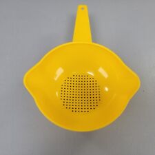 Vintage Tupperware 1 QT Strainer Colander with Handle Yellow #1200-1 Excellent picture