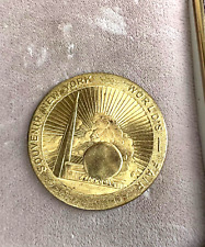 Vintage 1939 Worlds Fair ROCKEFELLER CENTER Medallion Coin Souvenir picture