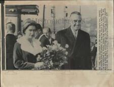 1957 Press Photo Governor Averell Harriman with Queen Elizabeth II in New York picture