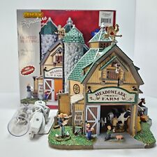 Lemax 2010 Signature Collection Meadowlark Farm Exclusive Lighted Building *READ picture
