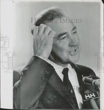 1968 Press Photo Minnesota Senator Eugene McCarthy speaks at press conference picture