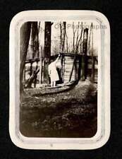 DEPRESSION ERA HOMEMADE HOUSE WOODS WOMAN POINTING UP OLD/VINTAGE PHOTO- J620 picture