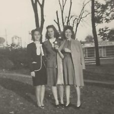 Vintage Snapshot Photo 1940s Three Women Photographers Shadow picture