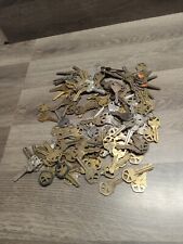 VINTAGE LOT OF 100 House Keys For Crafts Ect picture