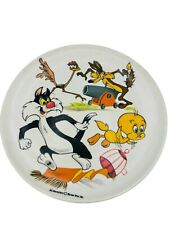 VINTAGE LOONEY TUNES MELAMINE PLATE TWEETY SYLVESTER ROAD RUNNER WILE E COYOTE picture