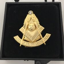 Freemason Masonic Past Master Lapel Pin picture