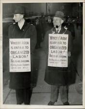 1936 Press Photo Building Service Employees Picketing In New York - neny28602 picture