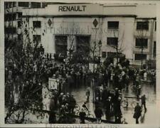 1938 Press Photo Outside Renault Automobile Factory picture
