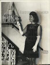 1970 Press Photo Wife of Mayor Lee Alexander Models Inaugural Ball Dress picture