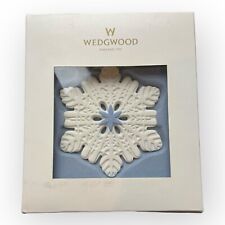 Wedgwood White Blue Jasper Snowflake Ornament Porcelain Figural Blue Center 2013 picture