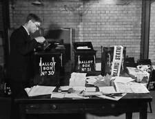 1945 United Kingdom General Election 1945 Old Photo picture