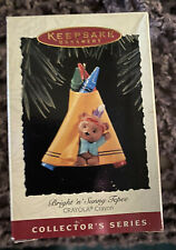 CRAYOLA BRIGHT N SUNNY TEPEE Hallmark #7 Bear ORNAMENT '95 & ORIG BOX *HELP MAUI picture
