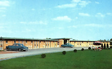 1950s SYRACUSE NY TOWN & COUNTRY COURT MOTEL HWY 11 THOMAS FENLEY POSTCARD P1069 picture