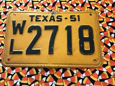 1951  TEXAS  PASSENGER  LICENSE  PLATE  WL2718 picture