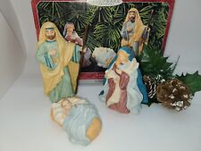 1998 Hallmark Keepsake Ornament THE HOLY FAMILY Blessed Nativity Collection picture
